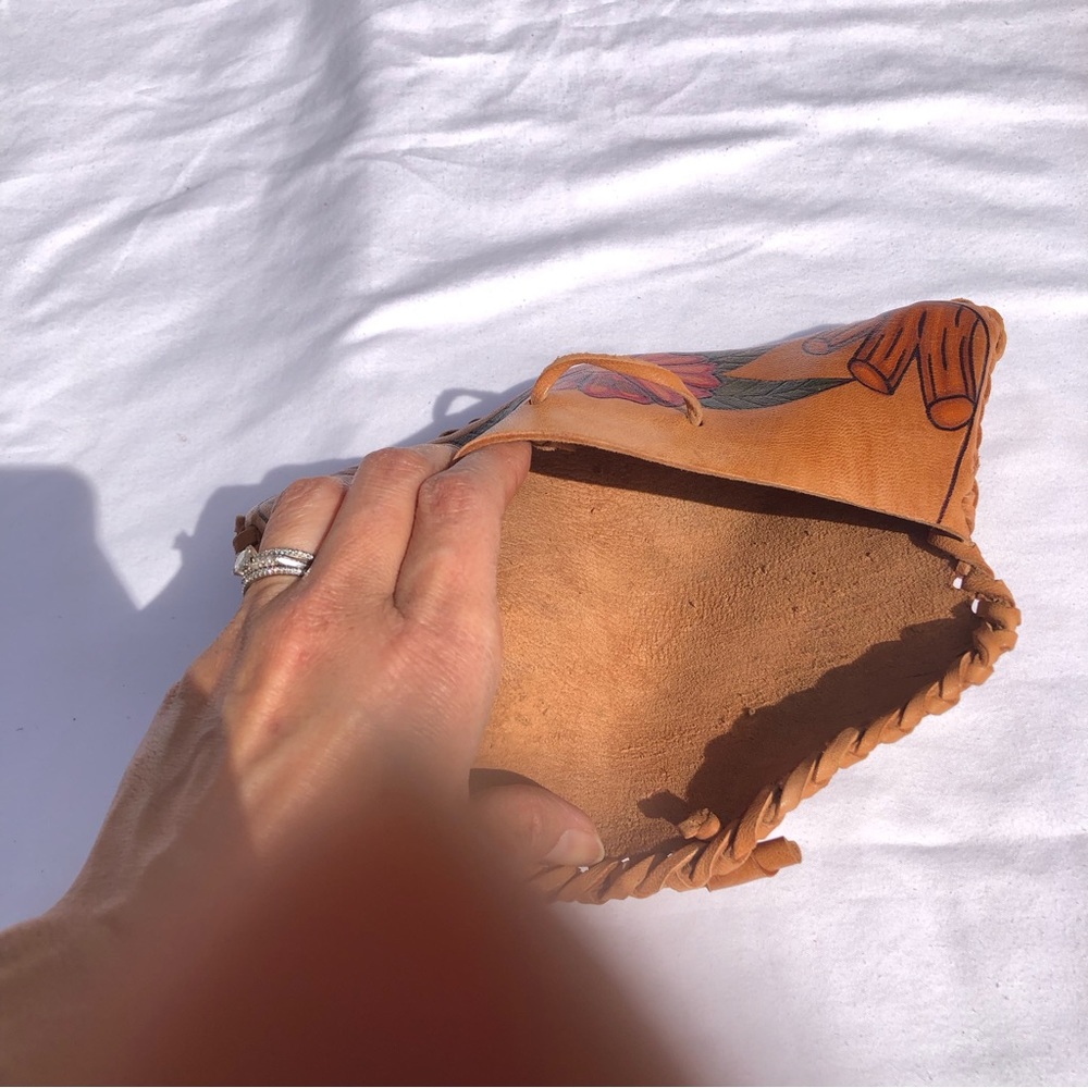 Handmade Leather Wallets - Picture 2 of 3
